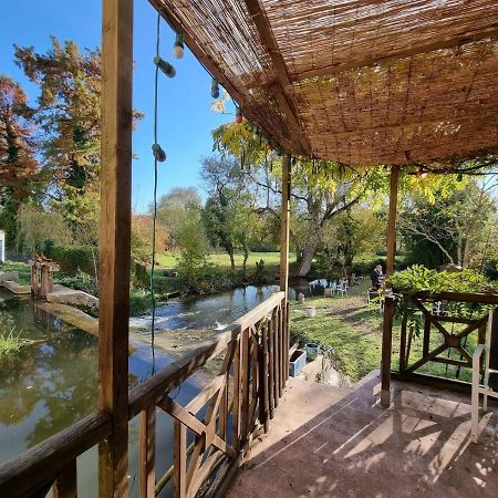 La Roulotte Du Moulin De Palet Villa Baugé Eksteriør billede